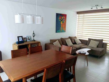 CASA DE VENTA EN TUMBACO