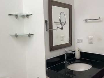 Venta Casa en Puerta de Hierro
