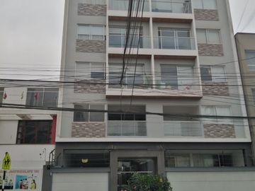 SE VENDE HERMOSO DEPARTAMENTO EN SURQUILLO