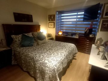 Se vende casa en comuna de La Reina en pasaje cerrado a pasos del registro civil y hospital militar.
