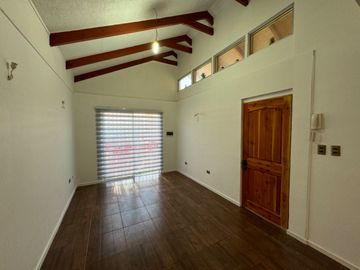 Casa 1 piso 3D 1B 1E en condominio cerrado Parque Lantaño Chillán.