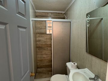 Casa 1 piso 3D 1B 1E en condominio cerrado Parque Lantaño Chillán.
