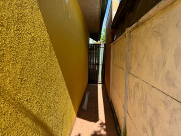Casa 1 piso 3D 1B 1E en condominio cerrado Parque Lantaño Chillán.