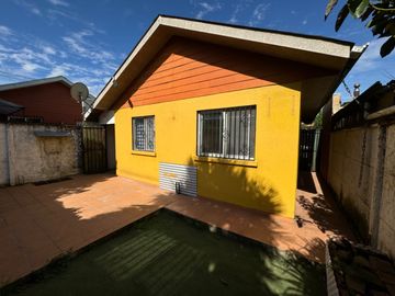 Casa 1 piso 3D 1B 1E en condominio cerrado Parque Lantaño Chillán.