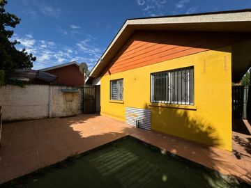 Casa 1 piso 3D 1B 1E en condominio cerrado Parque Lantaño Chillán.