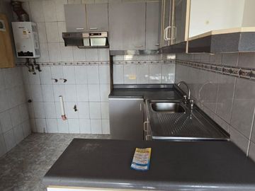 Reñaca Alto, lado Outlet, 2 dormitorios, estacionamiento