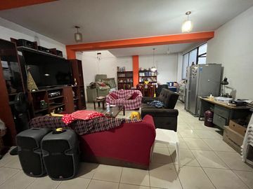 Venta Casa En Avenida Ferrocarril En Santa Anita