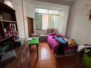 Venta Casa En Avenida Ferrocarril En Santa Anita