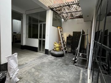 Venta Casa En Avenida Ferrocarril En Santa Anita