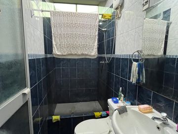 Venta Casa En Avenida Ferrocarril En Santa Anita