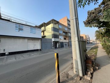 Venta Casa En Avenida Ferrocarril En Santa Anita