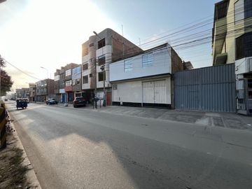 Venta Casa En Avenida Ferrocarril En Santa Anita