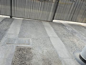 Venta De Amplio Duplex De 202M2 Con Cochera