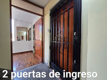 Venta De Amplio Duplex De 202M2 Con Cochera