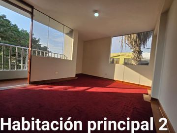 Venta De Amplio Duplex De 202M2 Con Cochera