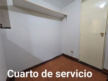 Venta De Amplio Duplex De 202M2 Con Cochera