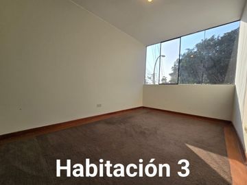 Venta De Amplio Duplex De 202M2 Con Cochera