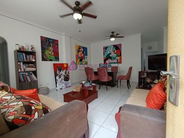 Venta Casa Rentera Urdesa Central, a una cuadra de Av Victor Emilio Estrada, cerca San Marino, Guayaquil