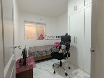 Venta Casa Rentera Urdesa Central, a una cuadra de Av Victor Emilio Estrada, cerca San Marino, Guayaquil