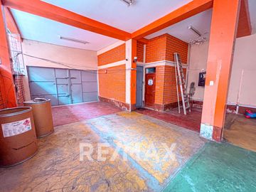 Venta De Casa Amueblada 1346.32M2 Construida Muy Cerca A La Av Tomas Valle En Smp
