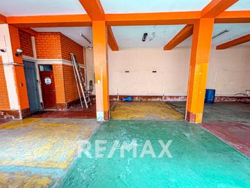 Venta De Casa Amueblada 1346.32M2 Construida Muy Cerca A La Av Tomas Valle En Smp