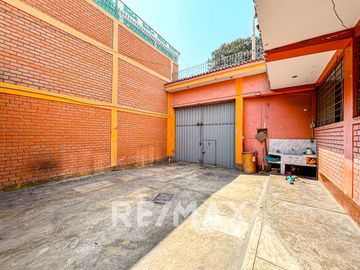 Venta De Casa Amueblada 1346.32M2 Construida Muy Cerca A La Av Tomas Valle En Smp