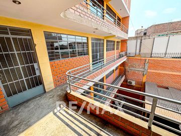 Venta De Casa Amueblada 1346.32M2 Construida Muy Cerca A La Av Tomas Valle En Smp