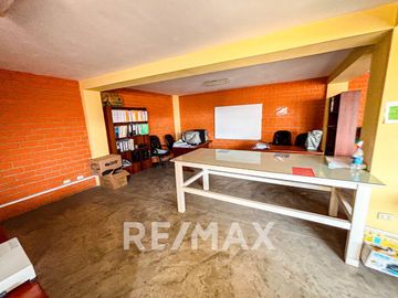 Venta De Casa Amueblada 1346.32M2 Construida Muy Cerca A La Av Tomas Valle En Smp