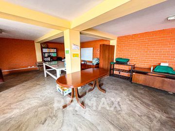 Venta De Casa Amueblada 1346.32M2 Construida Muy Cerca A La Av Tomas Valle En Smp