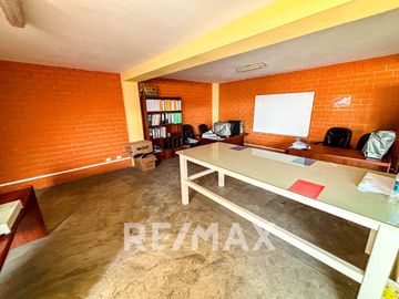 Venta De Casa Amueblada 1346.32M2 Construida Muy Cerca A La Av Tomas Valle En Smp