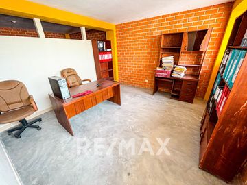 Venta De Casa Amueblada 1346.32M2 Construida Muy Cerca A La Av Tomas Valle En Smp