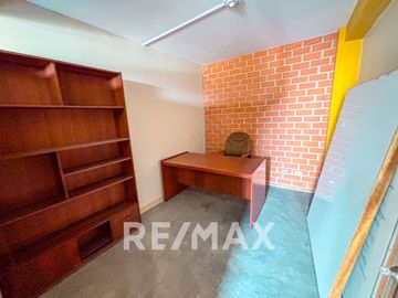 Venta De Casa Amueblada 1346.32M2 Construida Muy Cerca A La Av Tomas Valle En Smp