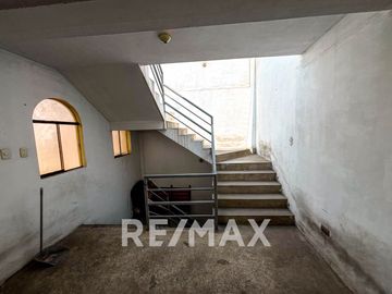 Venta De Casa Amueblada 1346.32M2 Construida Muy Cerca A La Av Tomas Valle En Smp