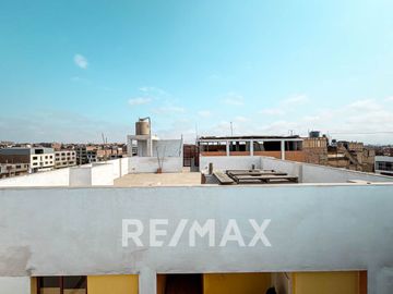 Venta De Casa Amueblada 1346.32M2 Construida Muy Cerca A La Av Tomas Valle En Smp