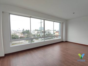 Amplio e Iuminado Dpto en Venta - Av. La Merced, Miraflores limite con Surco
