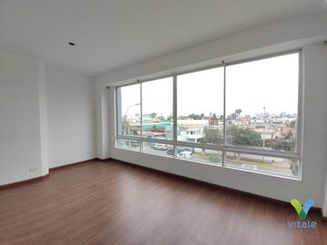 Amplio e Iuminado Dpto en Venta - Av. La Merced, Miraflores limite con Surco