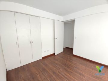 Amplio e Iuminado Dpto en Venta - Av. La Merced, Miraflores limite con Surco