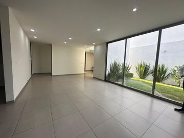Casa en Venta en Punta Dorada Aguascalientes (MAGGIE)