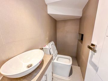 800K Downpayment,  Elegantly Finished Modern 3 Storey townhouse for sale in Pilar Village Las Pinas City.