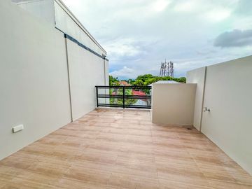 800K Downpayment,  Elegantly Finished Modern 3 Storey townhouse for sale in Pilar Village Las Pinas City.