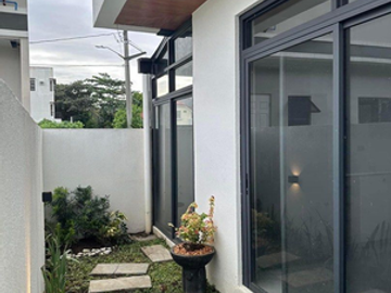 5BR House and Lot for Sale in Kawit, Cavite