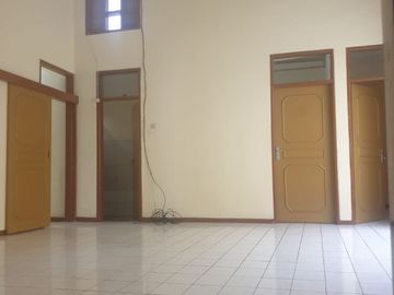 Rumah Hitung Tanah Lok Bagus Jarang Ada di Turangga Buahbatu