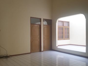 Rumah Hitung Tanah Lok Bagus Jarang Ada di Turangga Buahbatu