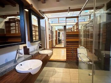 ZEN DESIGN  3 STOREY HOUSE FOR SALE IN BF HOMES