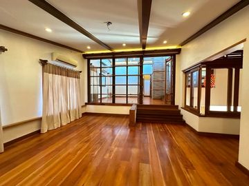 ZEN DESIGN  3 STOREY HOUSE FOR SALE IN BF HOMES