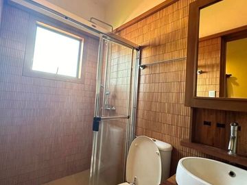 ZEN DESIGN  3 STOREY HOUSE FOR SALE IN BF HOMES