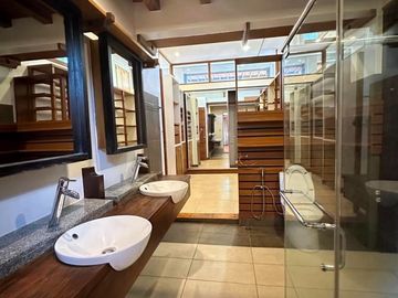 ZEN DESIGN  3 STOREY HOUSE FOR SALE IN BF HOMES