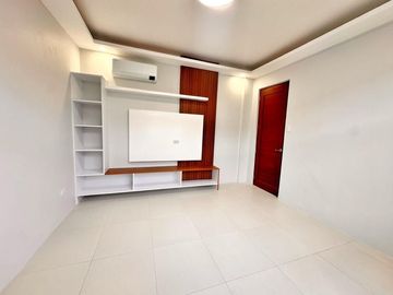 MODERN BRAND NEW HOUSE FOR SALE NEAR SM BF HOMES