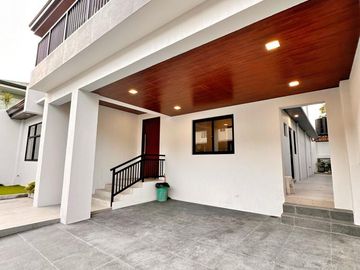 MODERN BRAND NEW HOUSE FOR SALE NEAR SM BF HOMES