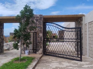 Casa de un piso en Magnolia, San Miguel de Allende, 3 Recámaras, Amenidades, Seguridad